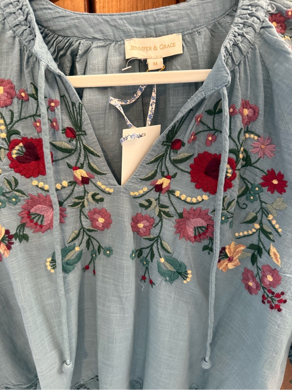 Jennifer Grace NWT $89 Embroidered V-Neck Boho Tunic in Dusty Blue med/lg - Picture 6 of 9